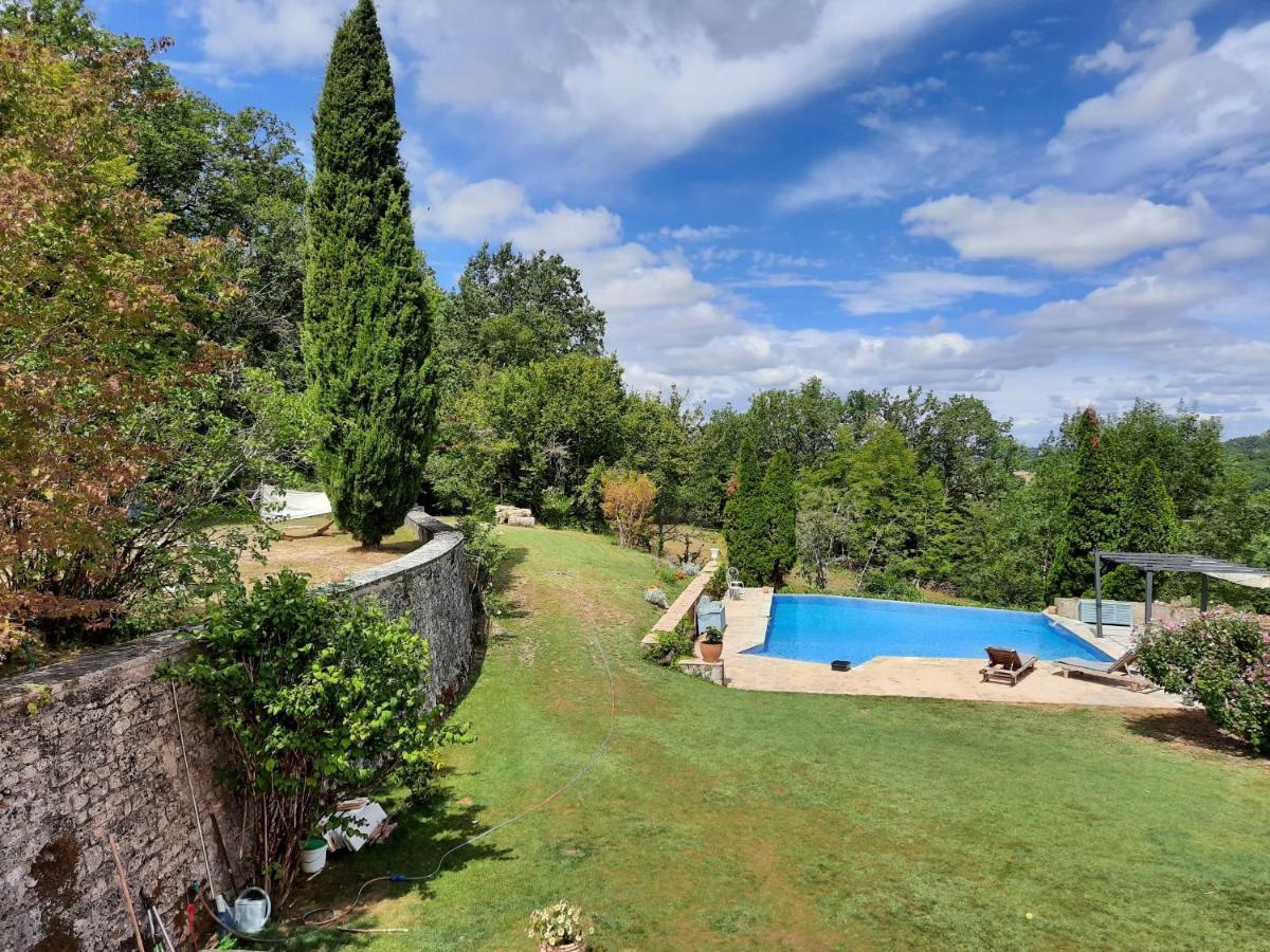 Hotel Manoir Le Moulinal47 - Vue Panoramique Courbiac Esterno foto