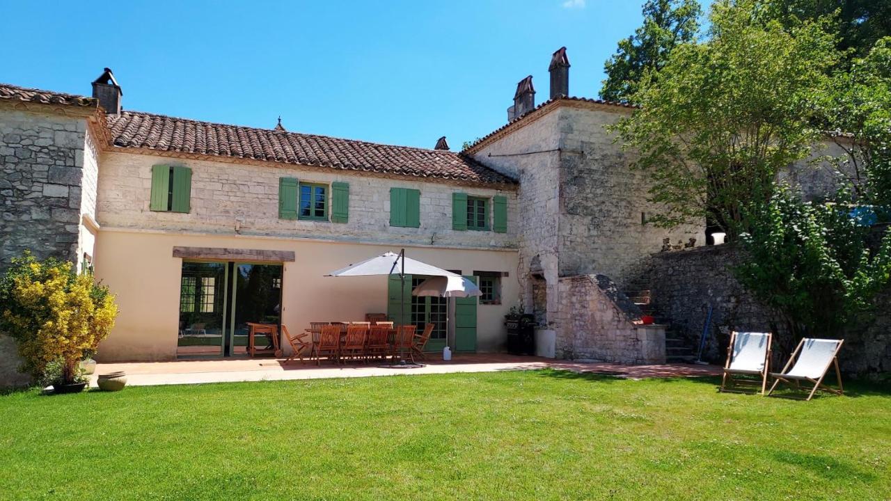 Hotel Manoir Le Moulinal47 - Vue Panoramique Courbiac Esterno foto