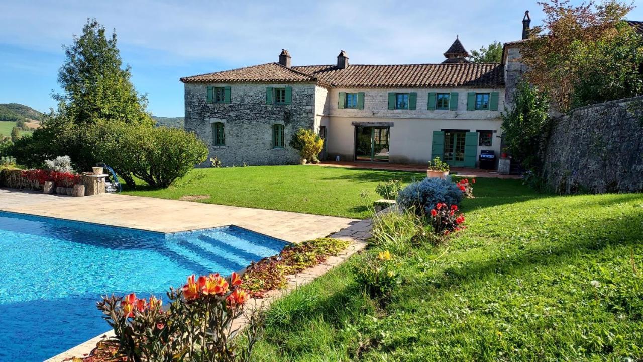 Hotel Manoir Le Moulinal47 - Vue Panoramique Courbiac Esterno foto