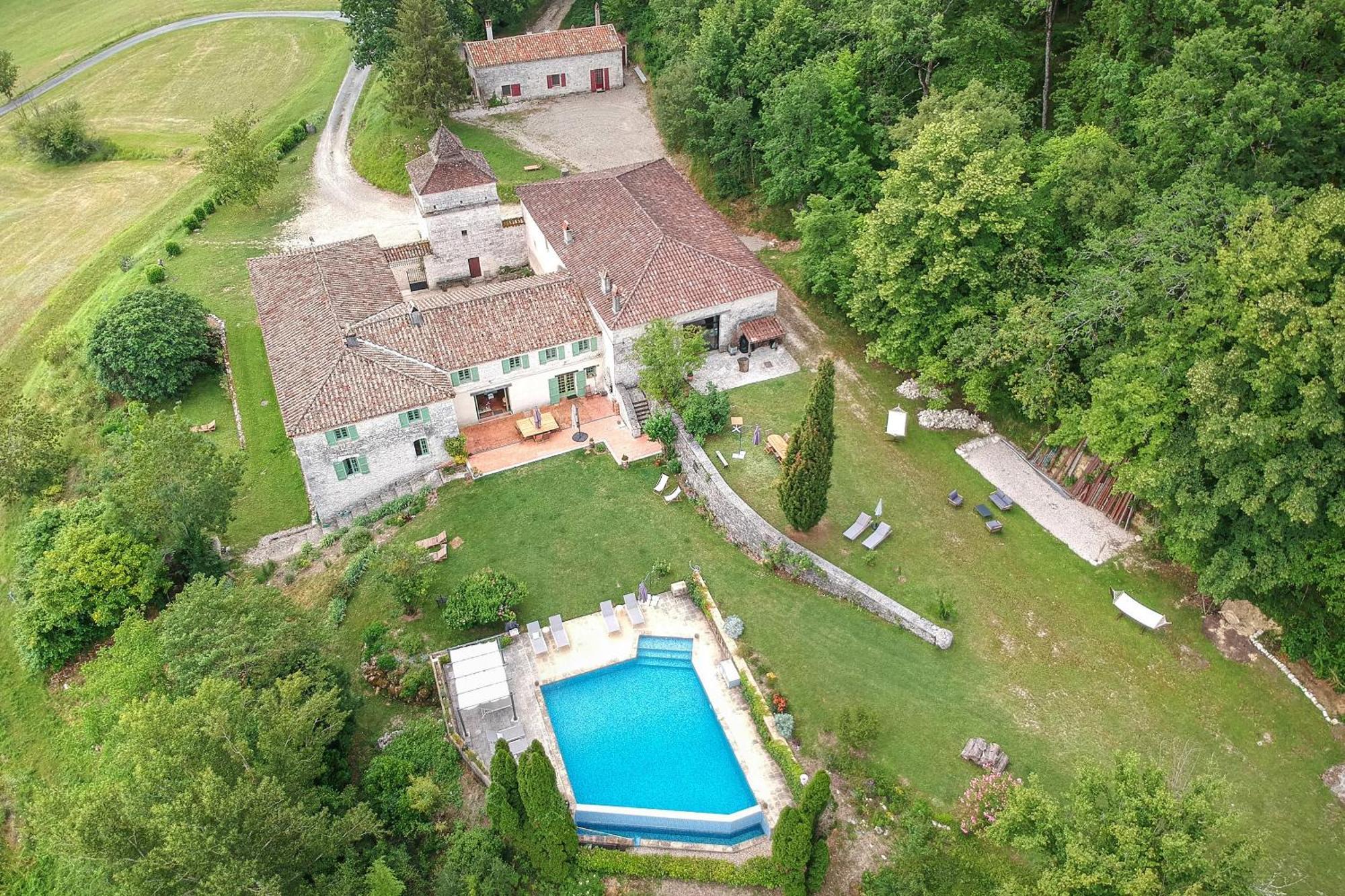Hotel Manoir Le Moulinal47 - Vue Panoramique Courbiac Esterno foto